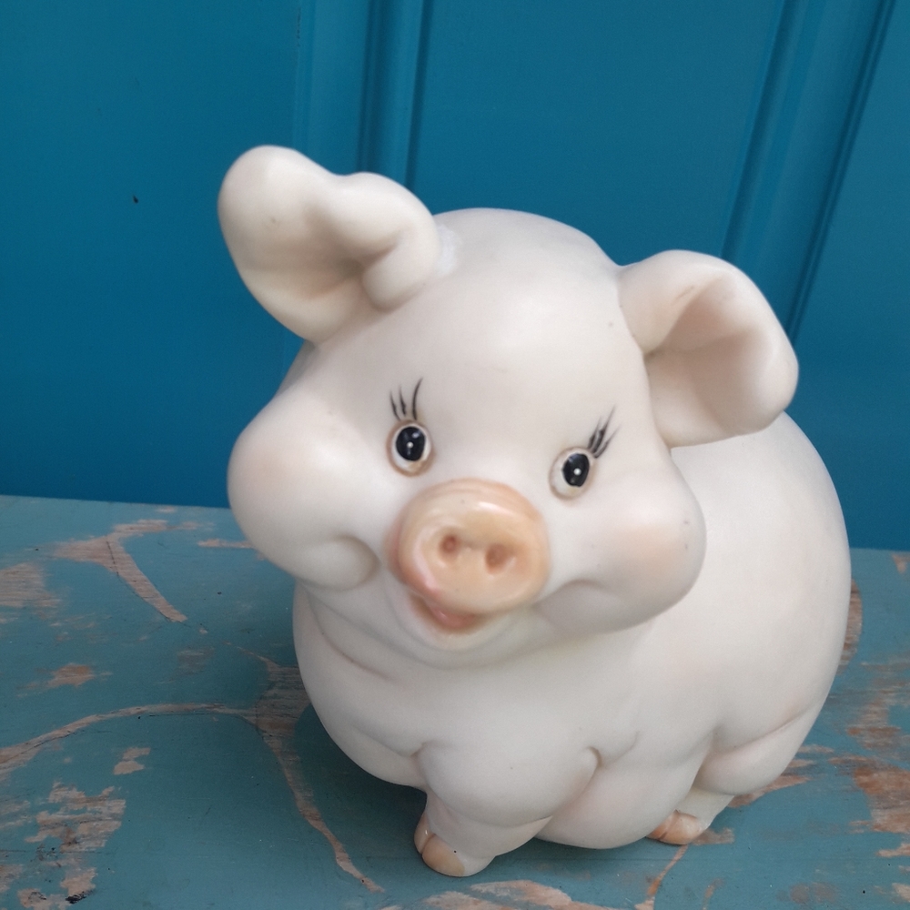 2 Vintage Piggy Banks Plastic Pig Flower Power Hippie Dog Rubber Stoppers Retro - Picture 10 of 10